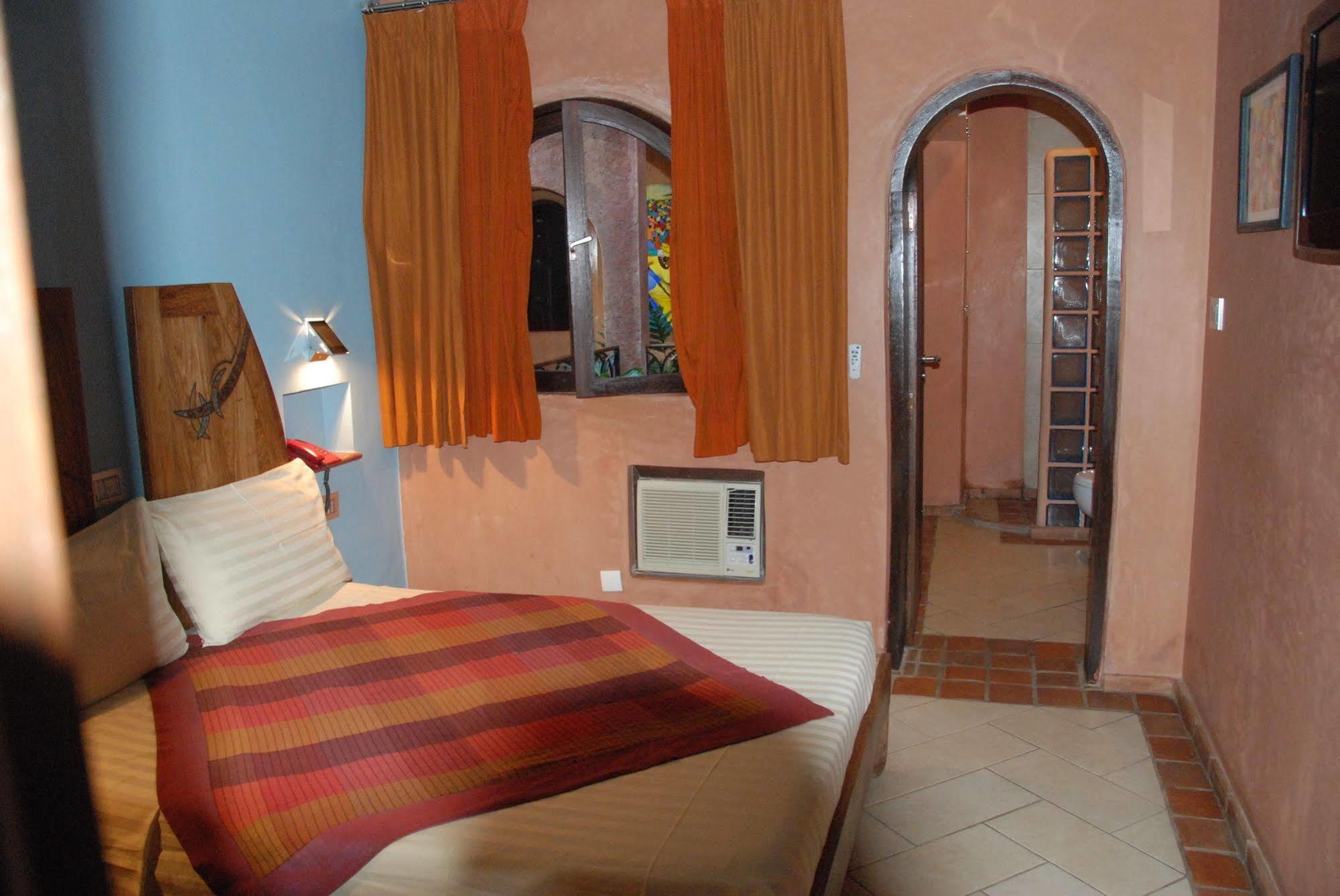 Hotel Le Djoloff 达喀尔 外观 照片